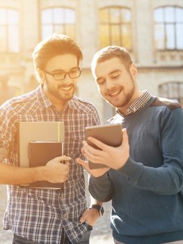 Tenetur eveniet omnis quae beatae.